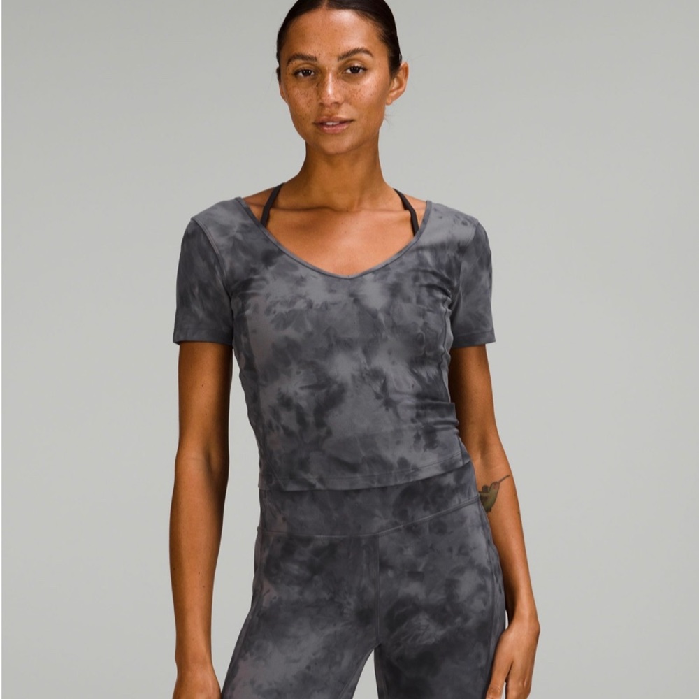 Lululemon align tee